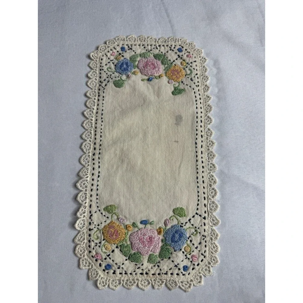 Vintage Hand Embroidered Linen Dresser Scarf Lace Trim Floral Roses Cottagecore